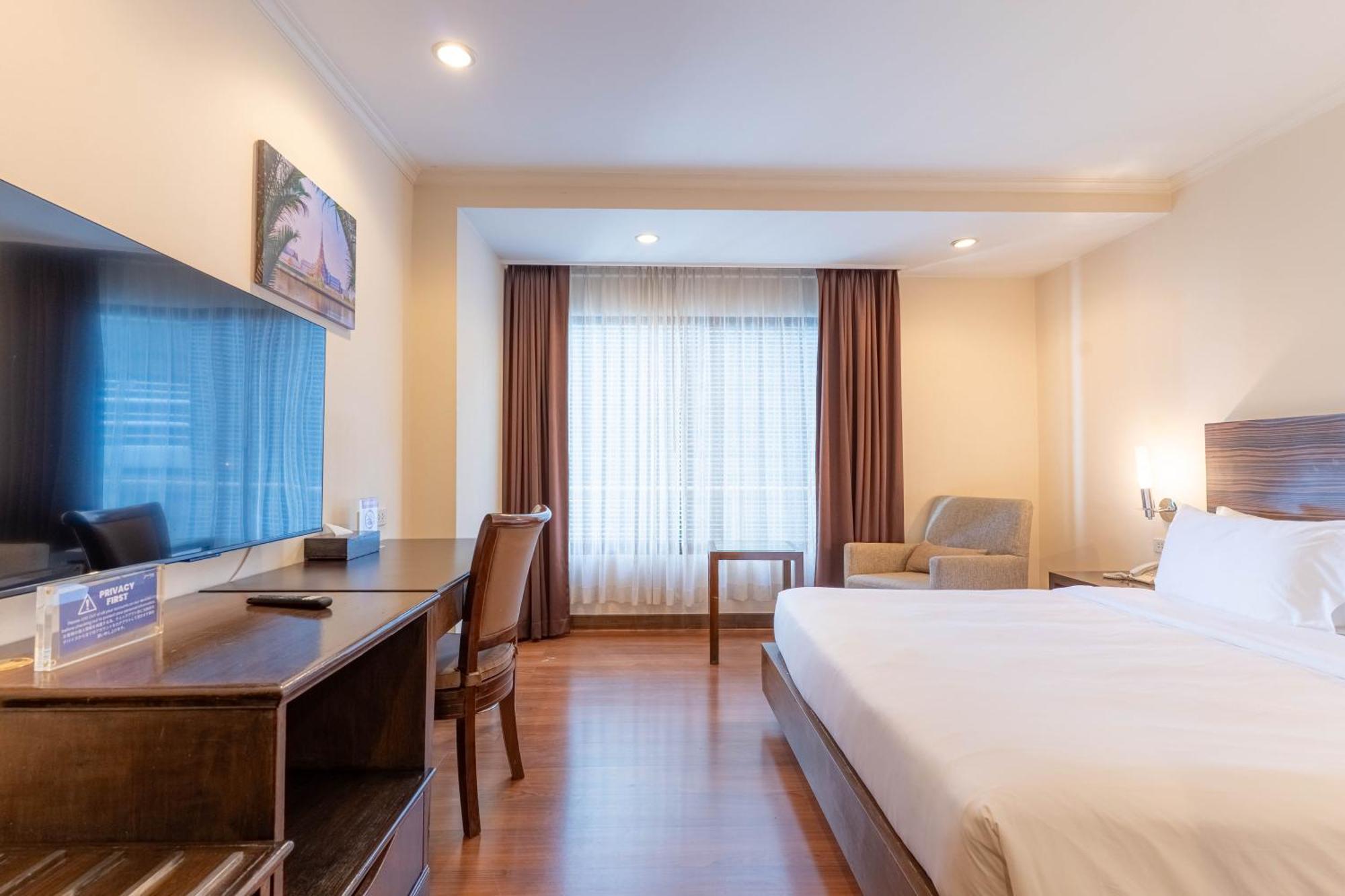 Journeyhub Sukhumvit 26, Bangkok - Formerly St James Hotel Eksteriør bilde