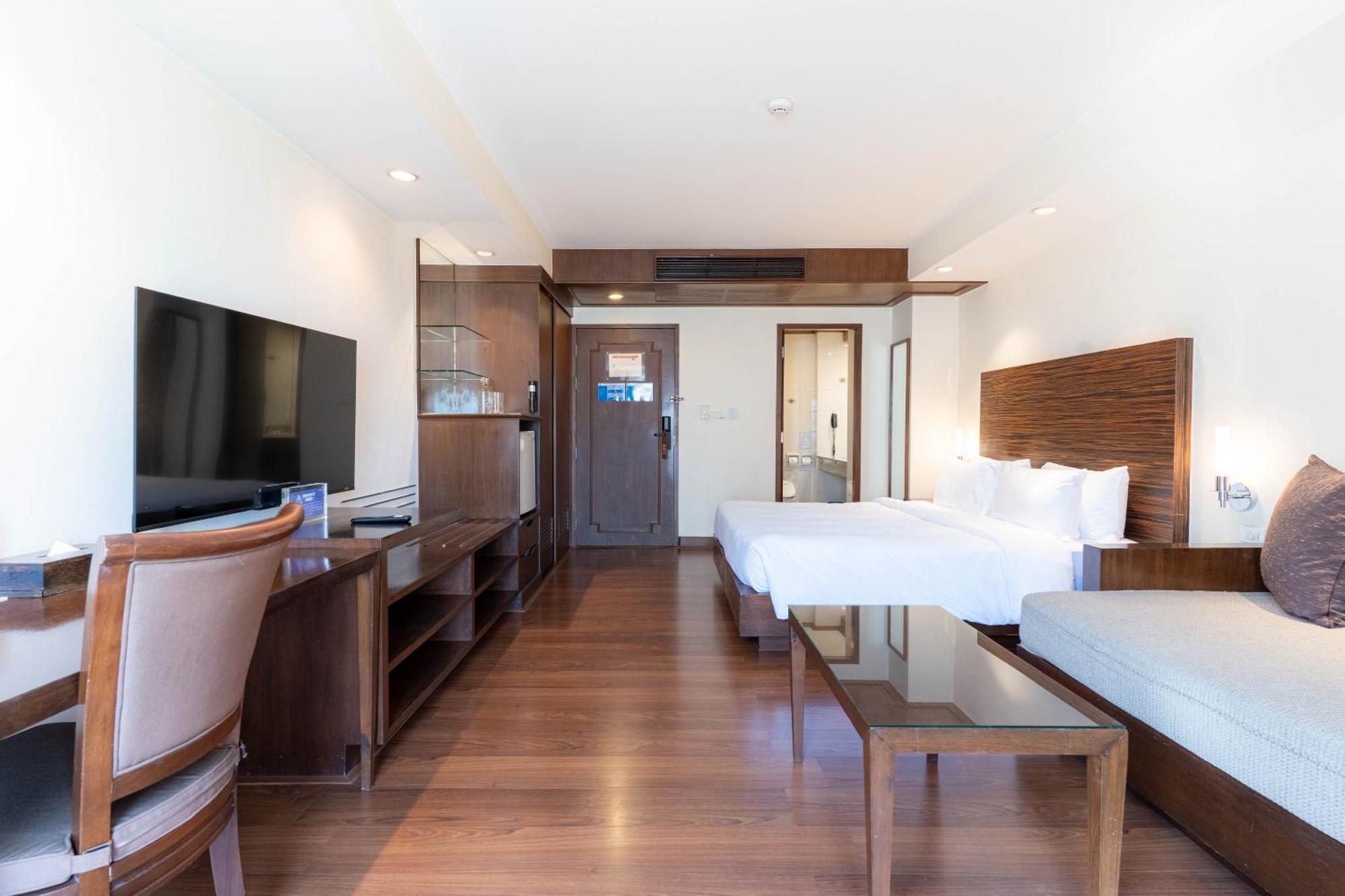 Journeyhub Sukhumvit 26, Bangkok - Formerly St James Hotel Eksteriør bilde