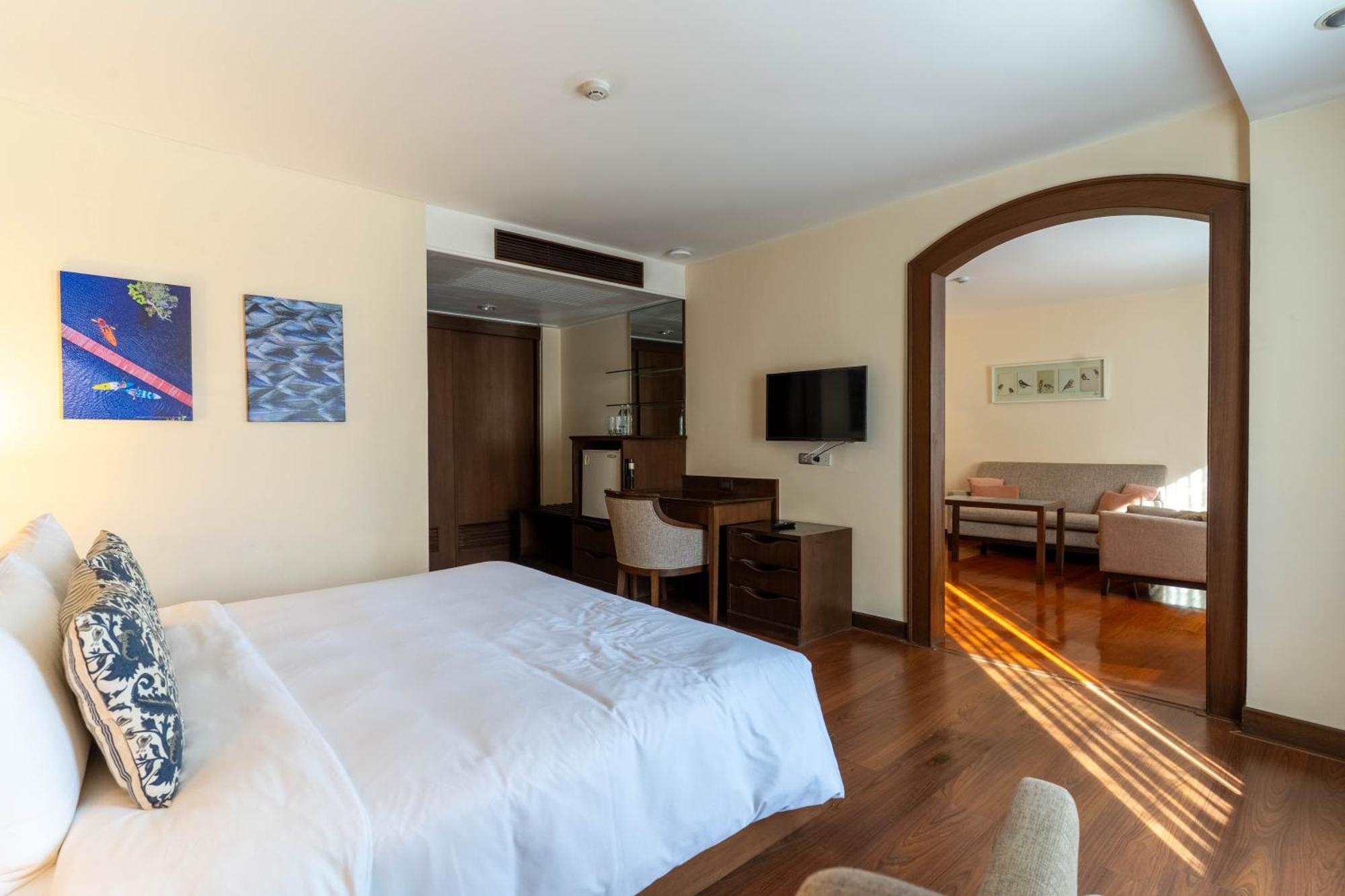Journeyhub Sukhumvit 26, Bangkok - Formerly St James Hotel Eksteriør bilde